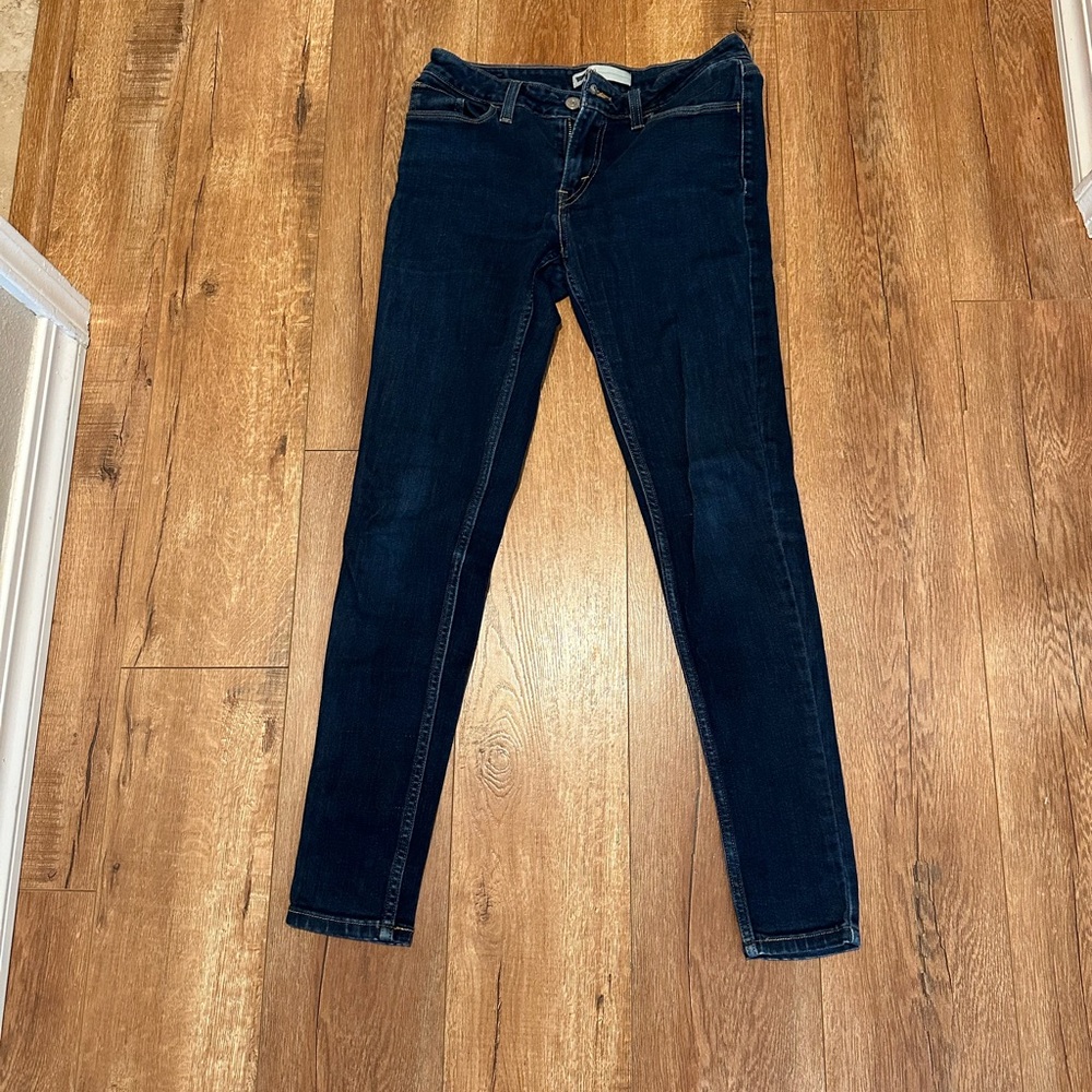 Women’s Skinny Levi’s Jeans